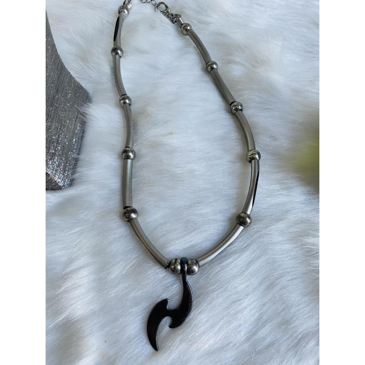 Silver Tone Reversible Necklace With Black Pendant